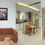1 Bedroom Apartment - Near The Beach
