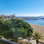 1 Bedroom Apartment - Sea View