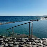 4Br Luxury Family Loft - Walk To Beach & Shopping, Air Cond & Sunny Terrace Totolulucannes