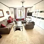 Evasion Aux Portes De Cannes 100M2 Lumineux 2 Chambres Terrasse Et Commerces