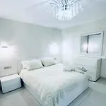 Spacious Apartment In The Center Of Nice Near The Sea