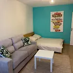 Centre Golfe Juan Plage Et Transports A Pied, 5 Min Cannes