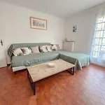 Spacieux T3 Avec Terrasse A Frejus