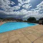 Dolce Vita T2 Avec Clim, Piscine, Terrasse Et Garage