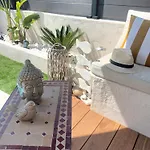 Jolie Petite Suite Cote D'Azur.