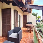 Bel Appartement Renove, Avec Terrasse Et Piscine
