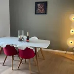 Magenta Mama - Comfort & Charm In Nice Carre D'Or - Near Beach