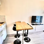 Studio 4P Pool Parking Balcony Terrace - Ifsi