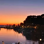 Pied A Terre, Sejour Idyllique Face A La Mer Classe 2 Etoiles