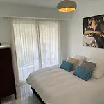 Cannes Centre 1 Bedroom Et Sofa