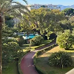 Chic 2 Bedroom With Huge Terrace And Pool Cannes
