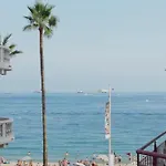 Bright Apartment - Sea View