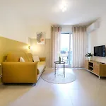 Studio Renove, 5Mn Plage, Terrasse, Clim, Velos