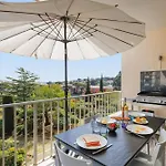 Les Coteaux Du Preconil Yourhosthelper