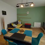 Appartement Avec Terrasse Dans Maison Individuelle