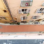 Sicardi - Elegant Apartment In Old Town