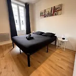 Hype-Center Balcony 3Br Ac Near Tram For6 Guests