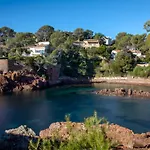 Studio Moderne A 50M De La Plage, Climatise, Proche Commerces Et Gare, Parking Disponible - Fr-1-466A-50