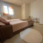 Agencia Appartement 2 Chambres Le Corfou