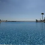 Un Studio De Charme Vue Mer & Piscine D'Exception