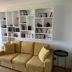 Center Bay