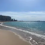 Frejus Plage, 30 Metres De La Plage, Wifi, Tout A Pieds !