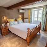 L' Escapade Hotel & Restaurant
