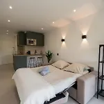 Studio Idealement Situe Residence Front De Mer