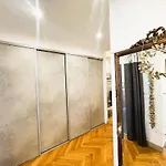Appartement 2 Pieces Avec Terrasse Et Vue Mer