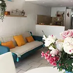 Villa Club