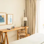 Les Roches Rouges, A Beaumier Hotel