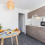 Grosso 4 - Studio With Balcony - Near The Sea