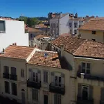 2 Pieces Avec Terrasse -Calme-Sans Vis A Vis-Garage-Centre De Cannes