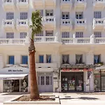 T2 -Le Winter Palace, Vue Mer