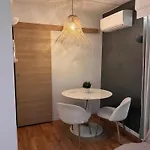Port De Hyeres - Magnifique Appartement - 4 Personnes - Place De Parking Privee !