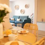 Nice 2 Bed Flat - Hyper Centre St Tropez