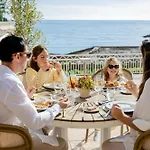 Le Meridien Beach Plaza
