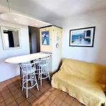 Appartement Vue Mer Dans Grand Domaine Avec Piscine.
