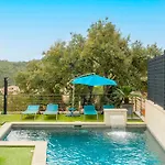 Magnifique Villa Avec Piscine En Bord De Mer