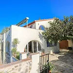 Provencal Parenthesis