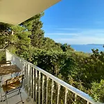 Renovated 1-Bedroom Apartment With Sea View And Large Balcony Aiguebelle