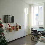 Two Bedroom Apartment Near Old Town