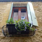 Sarlat Town House