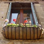 Sarlat Town House