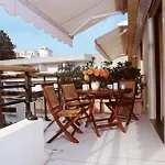 Neotelia Pavillon Riviera