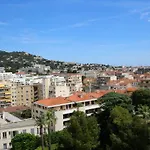 Le Balmoral Sea View