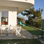 Villa Jeanloude