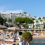 From Hollywood To Bollywood 2 Bedrooms 2 Bathrooms - 1 Min From Croisette&Beach, 12 Min From The Palais