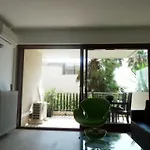 Gazaniere One Bed