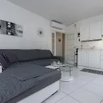 Victoria Beach Apartment By Connexion